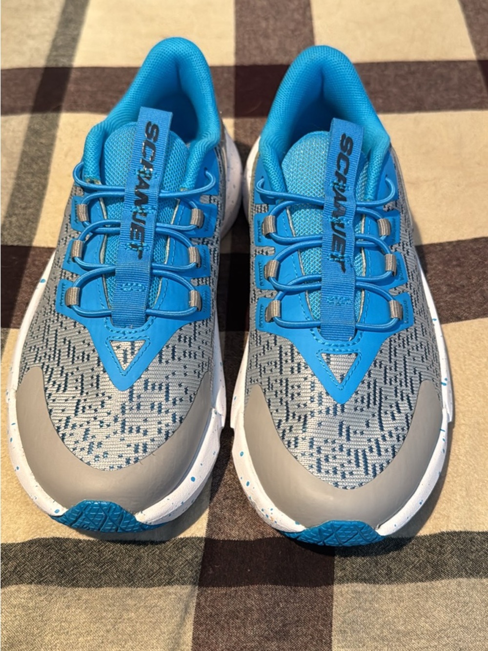 👟 Kids Under Armour Shoes – Size 3Y
